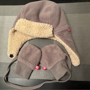 Zutano Beige and Gray Fleece Hat and Mittens Set